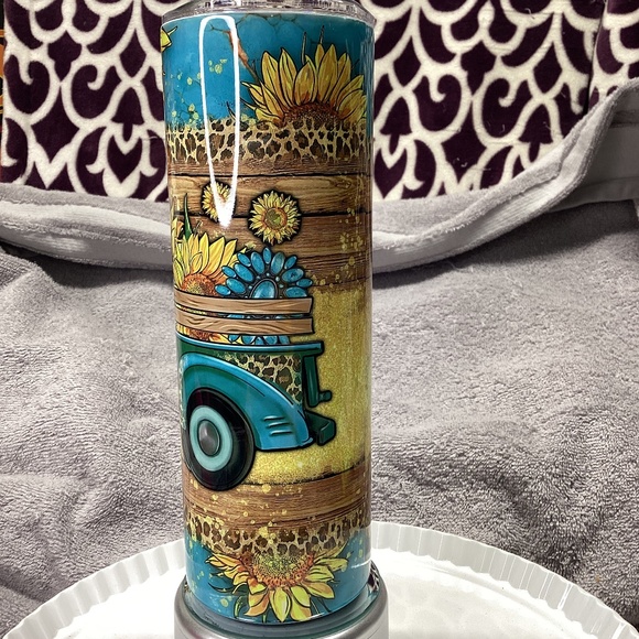 20 OZ Tumbler - Picture 5 of 5